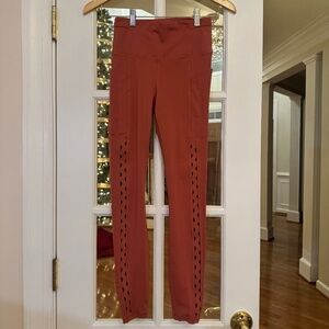 Athleta Ultimate Stash Craft 7/8 tight legging Size XS TALL, Rust/Clay/Orange